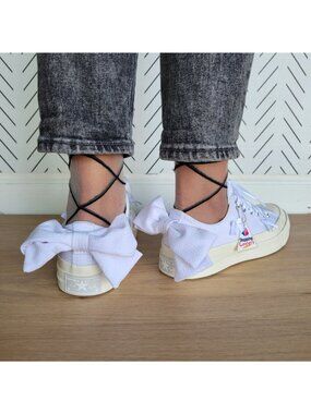 ⭐Converse Chuck 70 OX Bow Sz 9 Womens Shoes Retro Sneakers White Satin A15192C